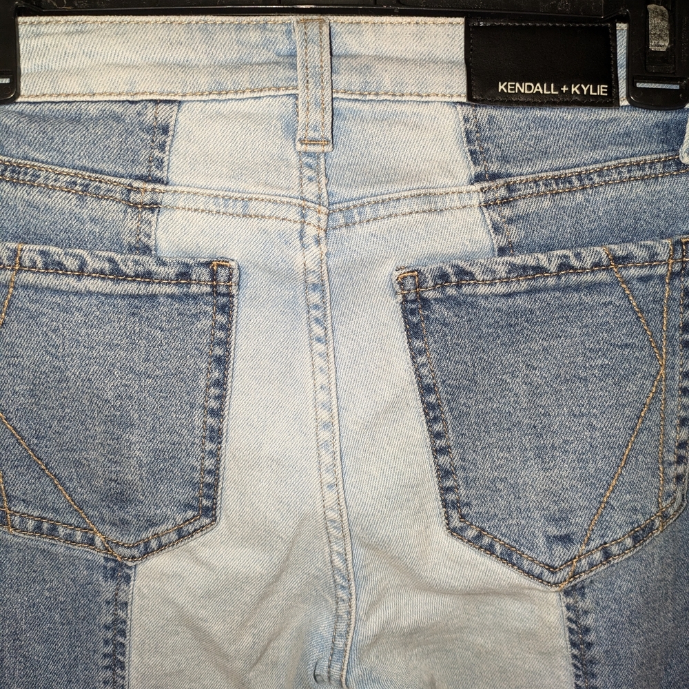 Kendall & Kylie Ultra Babe Skinny Jeans | Sculpting & Stretchy Fit - Picture 4 of 4